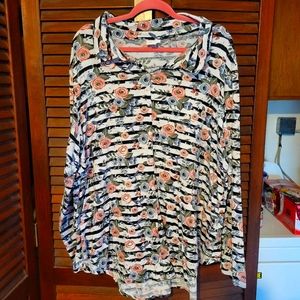 3X LuLaRoe Valentina Button Up